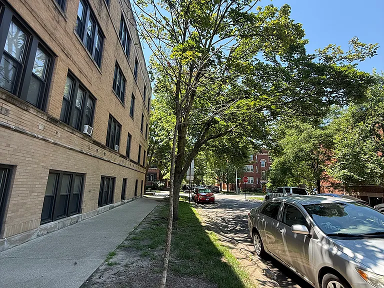 2415 W Sunnyside Ave — Photo 10