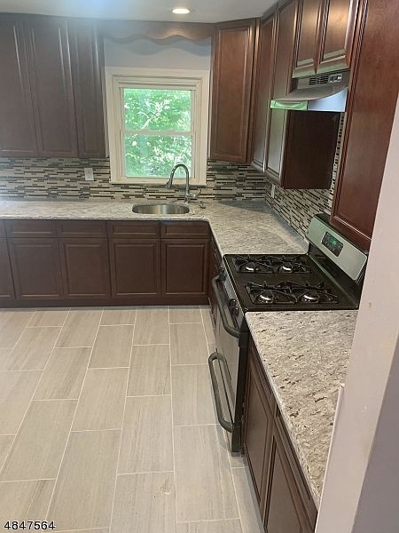 2nd image of 832 S 20th St