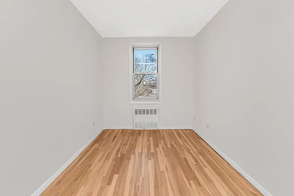 Sold by Re/Max In The City | media 13