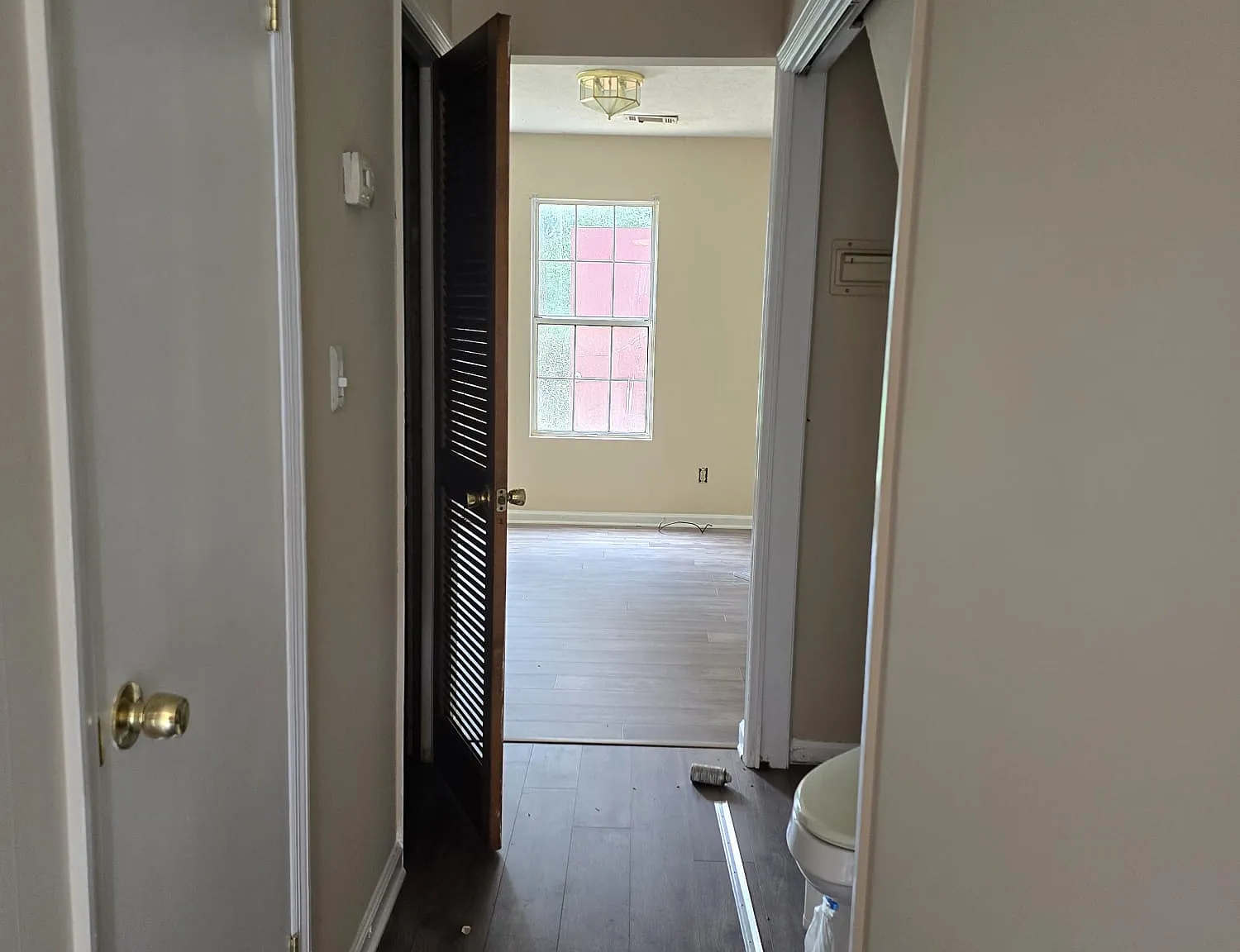 2 bed, 1.5 bath, 1160 sqft, $1,295 — Photo 3