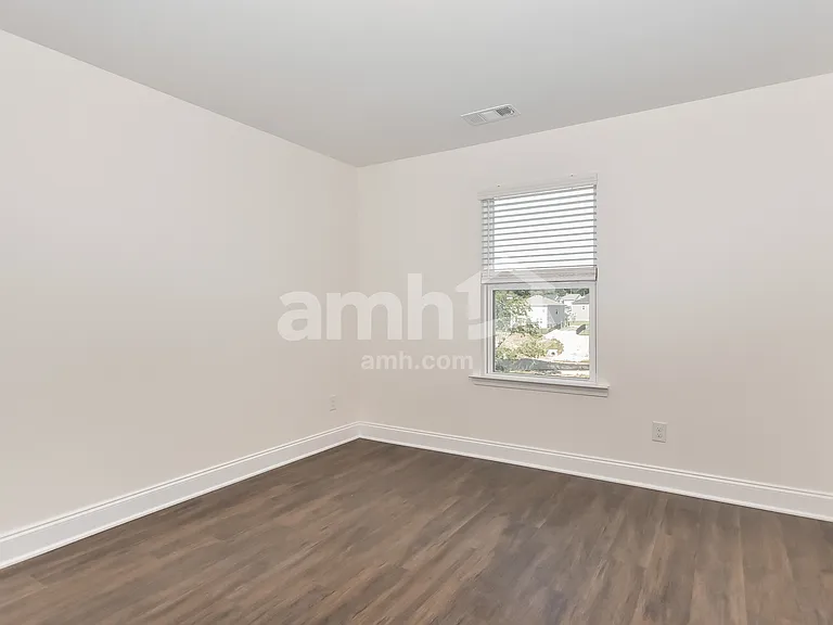 906 Ronnie Rd — Photo 21