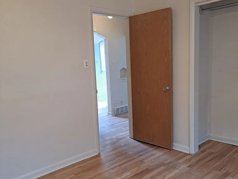 426 1/2 Polk St — Photo 6