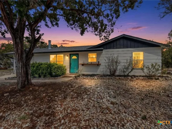 1336 Charter Oak Dr, Canyon Lake, TX 78133