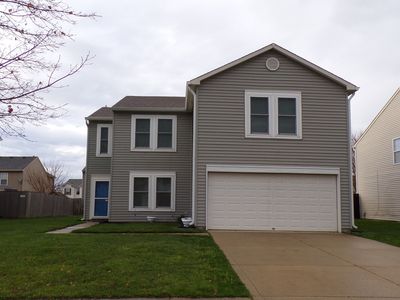 796 Hickory Pine Dr, New Whiteland, IN, 46184