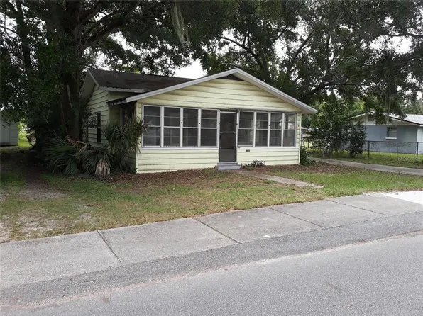 403 Walnut St, Auburndale, FL 33823