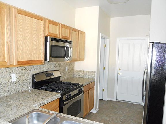 3rd image of 8411 N Coyote View Ct