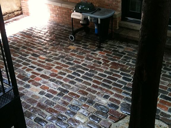 3rd image of 1845 N Wilmot Ave APT 2