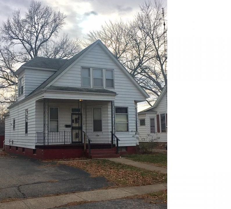 2nd image of 414 W Reynolds St