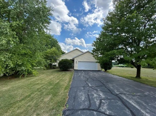 186 Lake Summerset Rd, Davis, IL 61019