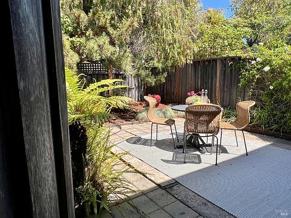 3rd image of 29 Porto Bello Drive
