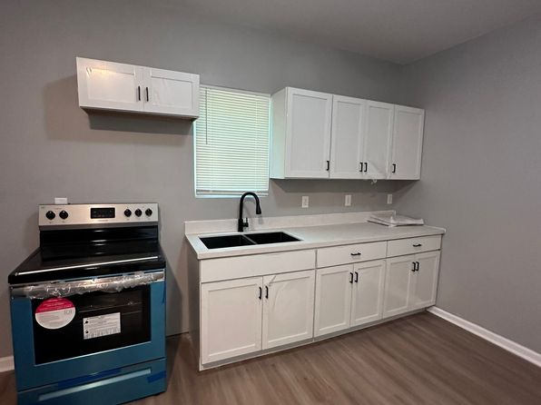 1953 Lawn Ave Unit 2