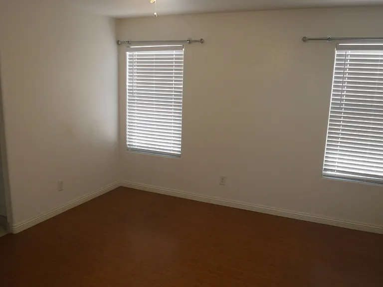 10680 Foggy Glen Ave — Photo 9