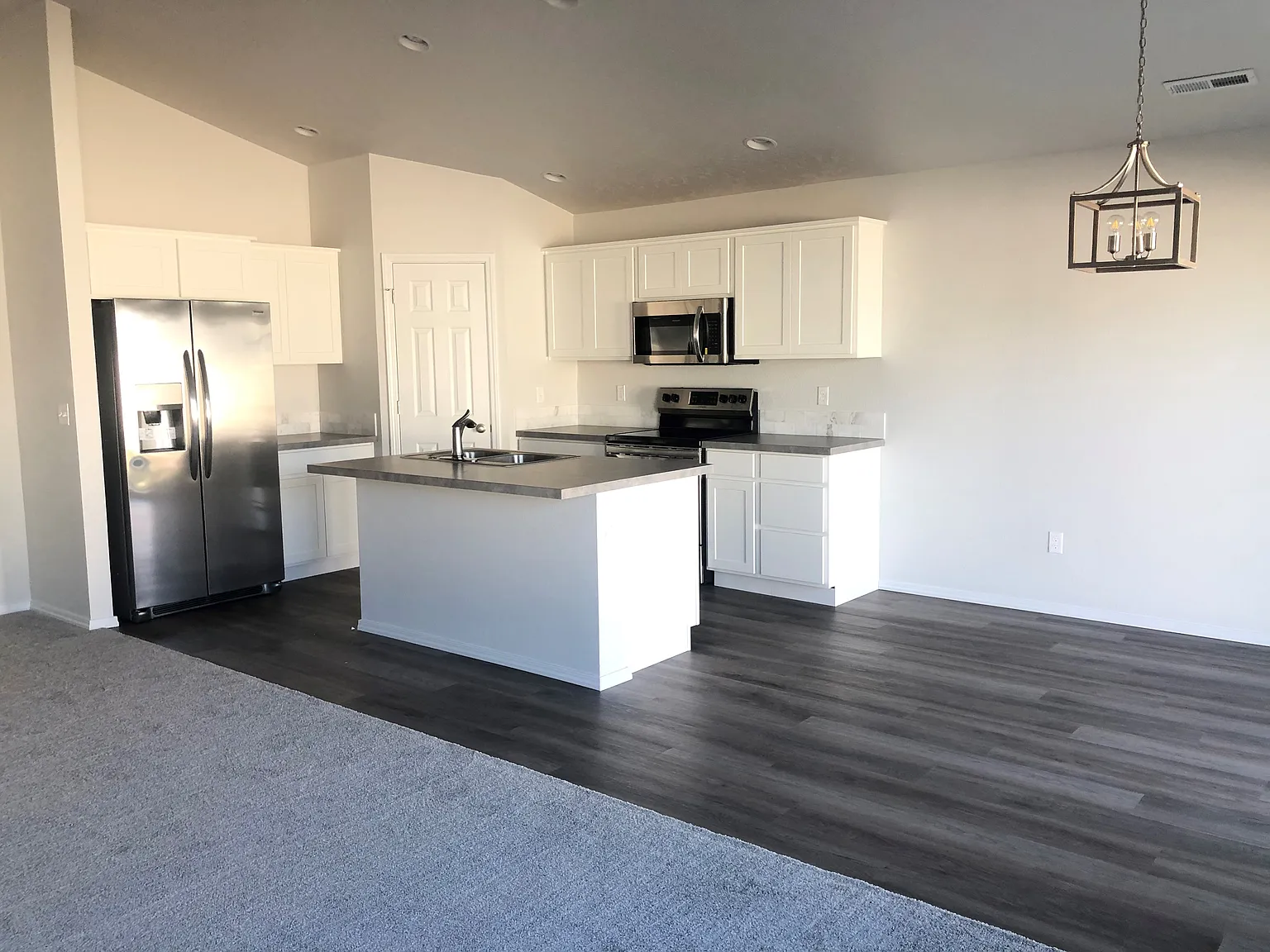 4366 W Everest St — Photo 3