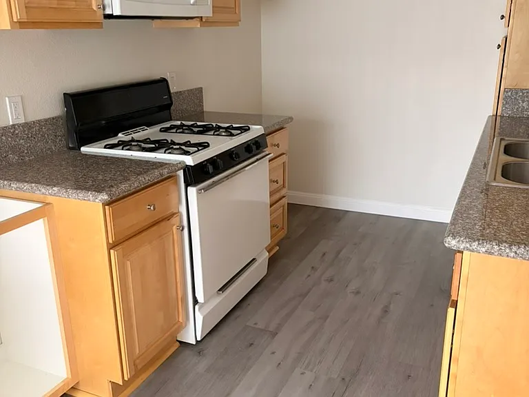 2163 Pacific Ave #14 — Photo 11