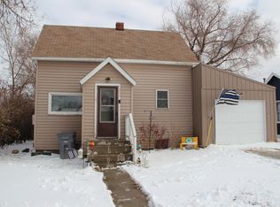 322 Washington St, Winner, SD 57580
