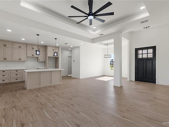 4th image of 3905 N Mile 4 W