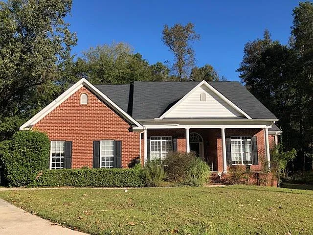 235 Sugarloaf Cir photo 1