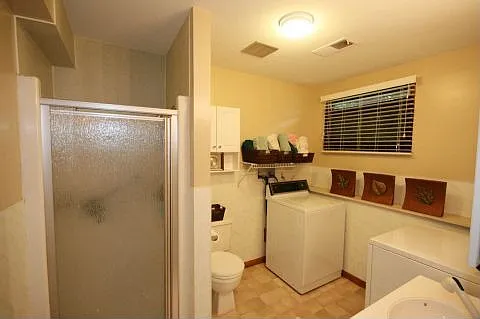 2304 Rebecca Dr photo 1