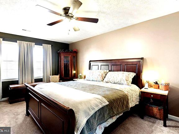 5th image of 1147 Happy Ridge Dr