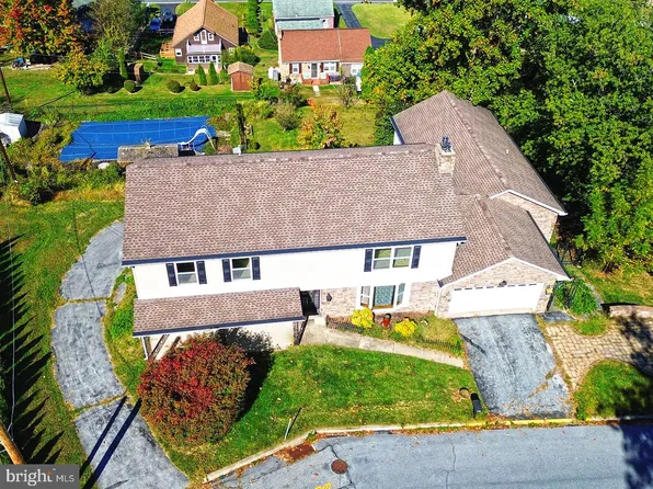 1018 Crestview Ave, Shillington, PA 19607