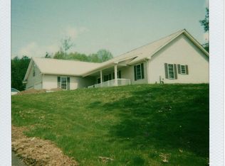 270 Edgemark Acres, Meriden, CT 06451