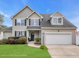 33 Greenside Dr, Little Egg Harbor, NJ 08087