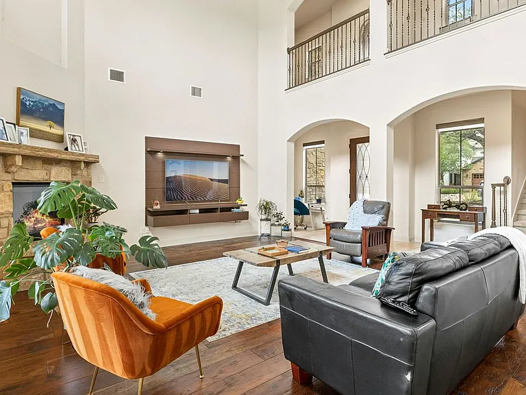 13001 Medina River Way — Photo 14