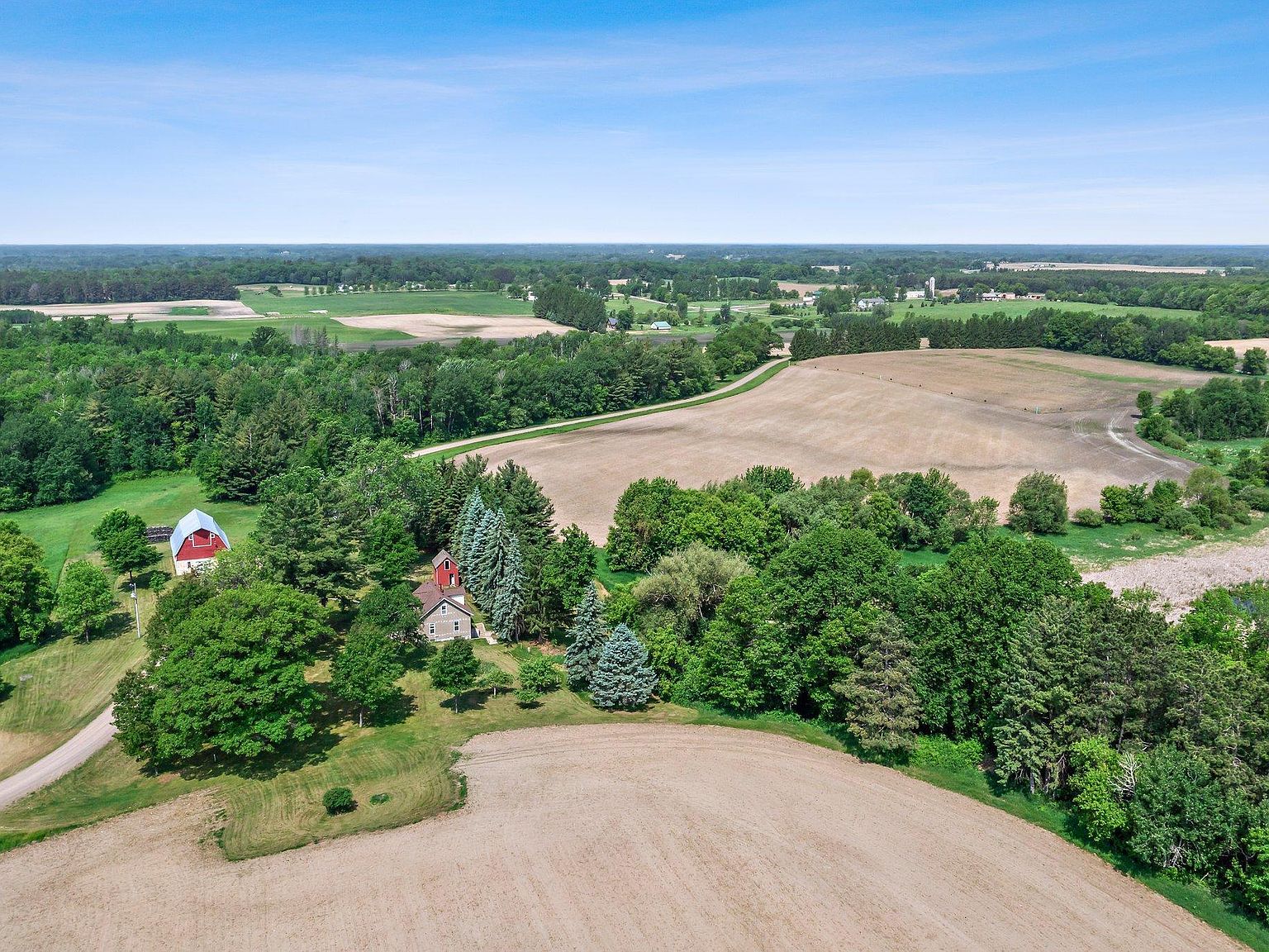 39447 Holly Trl NW, Stanchfield, MN 55080 | Zillow
