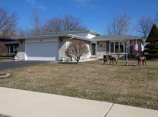 425 S Rathje Rd, Peotone, IL 60468