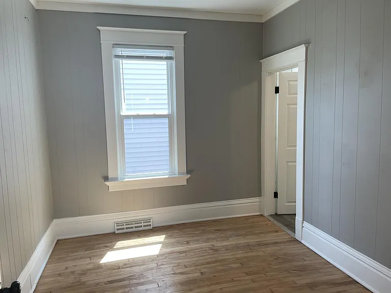 312 Broad St — Photo 5