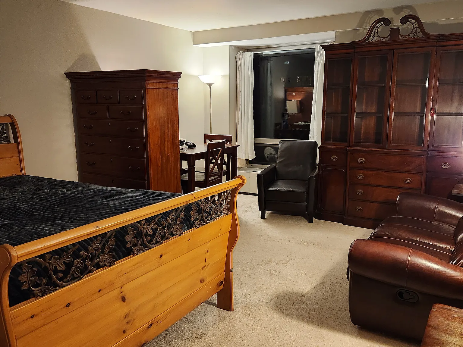 Studio, 505 sqft, $2,100 — Photo 3