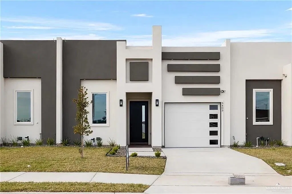 3 bed, 2.0 bath, 1500 sqft, $2,200 — Photo 1