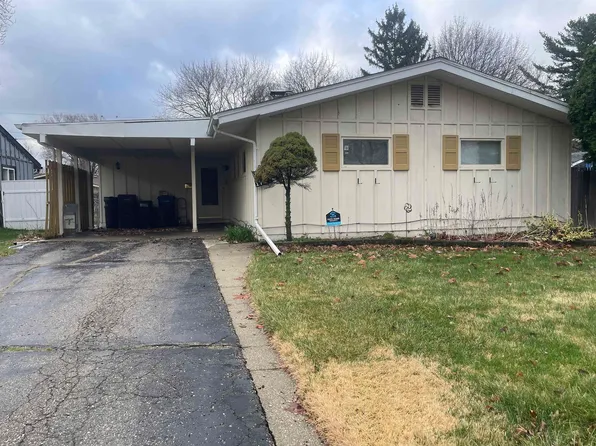 1727 Briarwood Dr, Flint, MI 48507