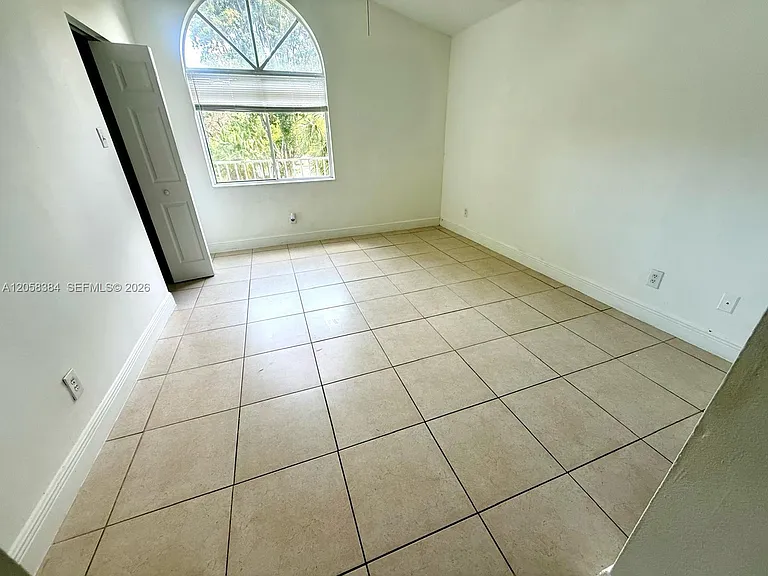 15771 SW 106th Ter #302 — Photo 4
