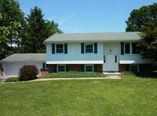 3931 Locust Grove Rd, Columbia, PA 17512