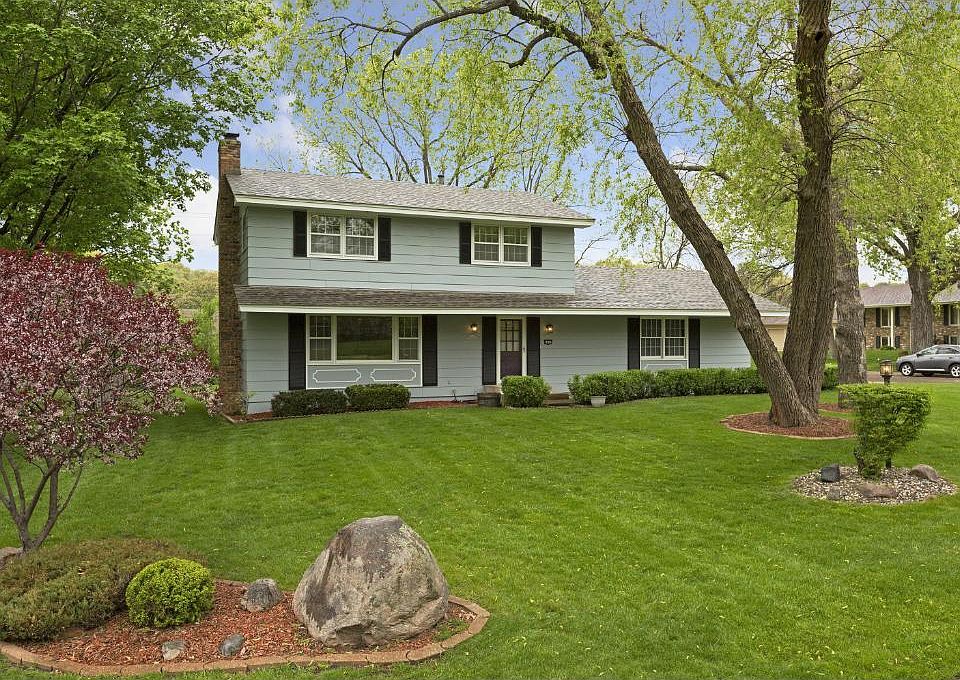 1st image of 4652 Deerwood Dr