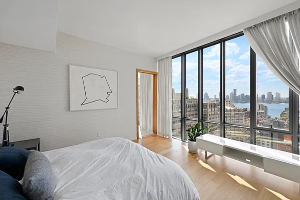 Sold by SERHANT. | media 5
