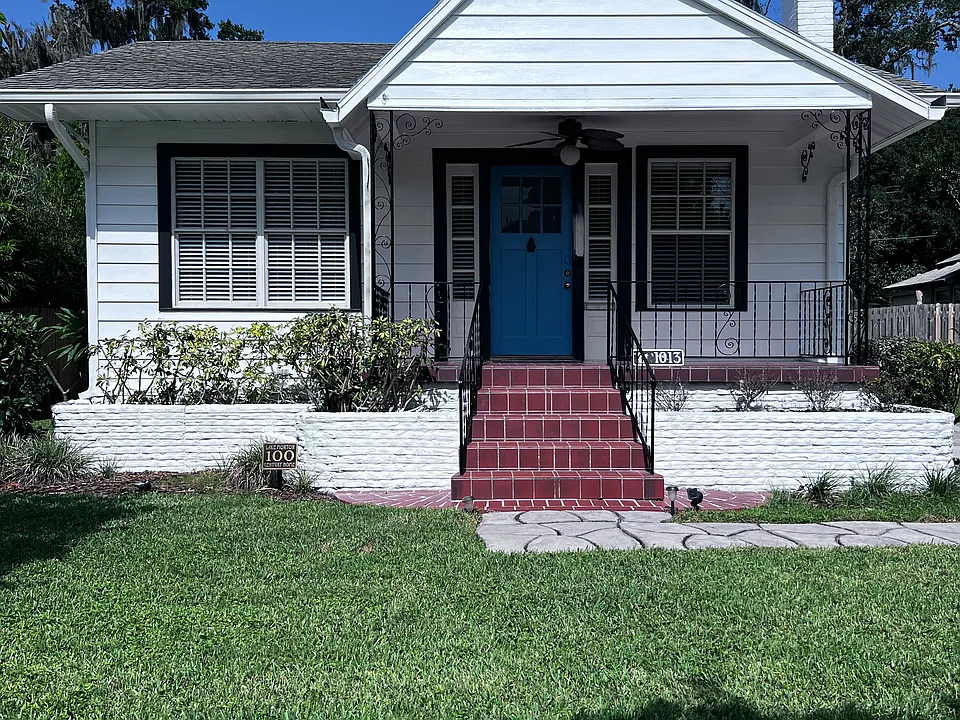 1013 South Blvd