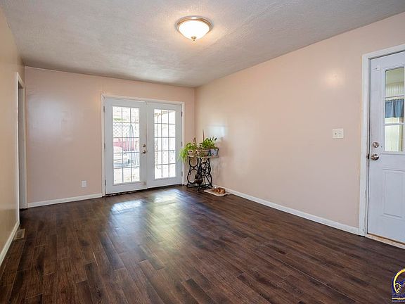 5th image of 343 Charlotte St
