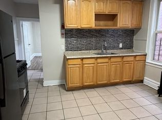 81 Montgomery St #2, Newark, NJ 07103