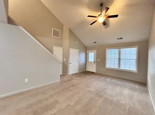 19 Paige Dr, Staunton, VA 24401