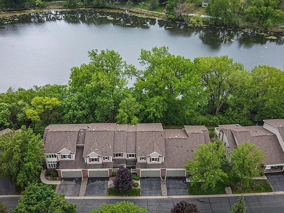 3rd image of 1407 Summit Shores Dr
