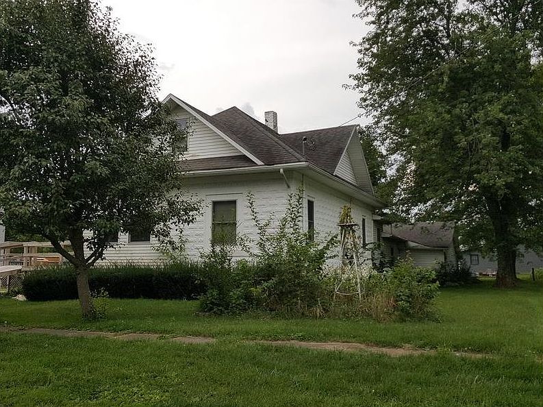 2nd image of 614 W Elm St