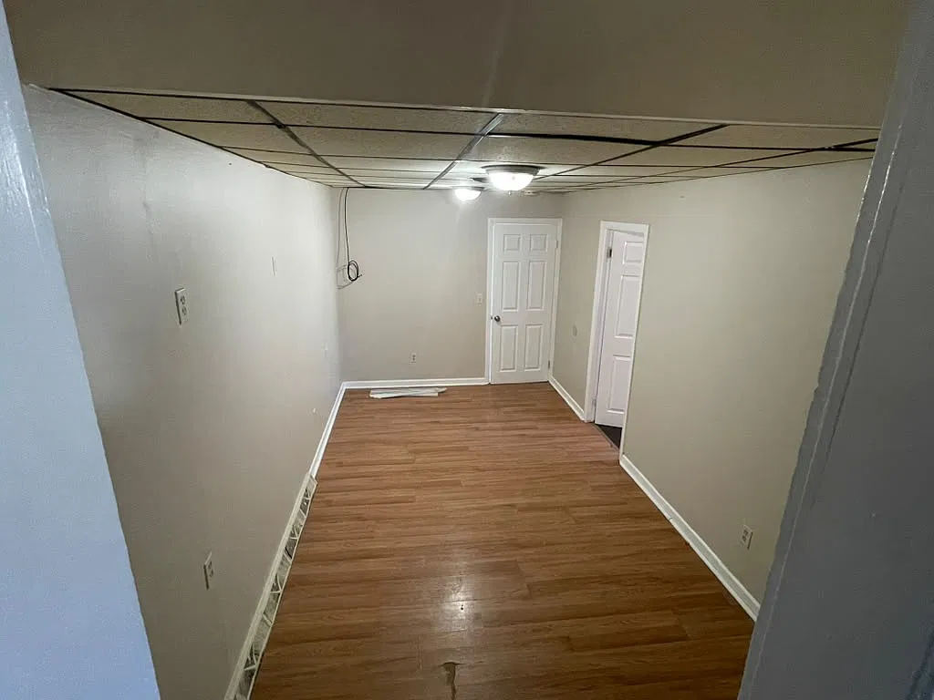 2 bed, 725 sqft, $2,100 — Photo 3