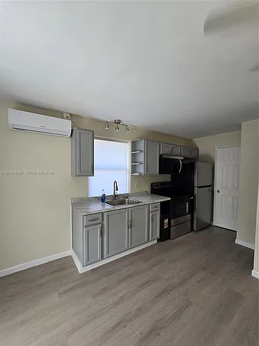 5936 Fillmore St #3 Photo 1