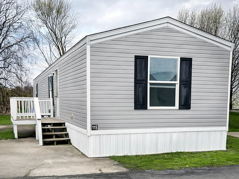 Bella Vista Village — Photo 3