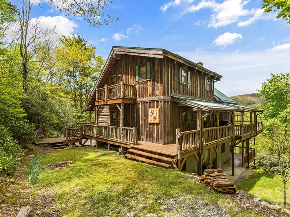 6338 W View Dr, Newland, NC 28657