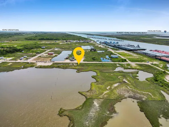 1422 Bahama Ln, Pt Bolivar, TX 77650