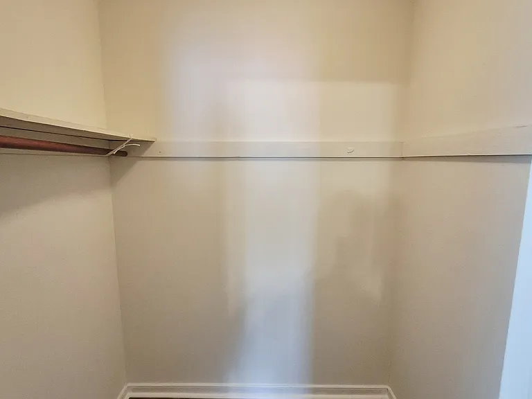 1412 Blair St — Photo 34