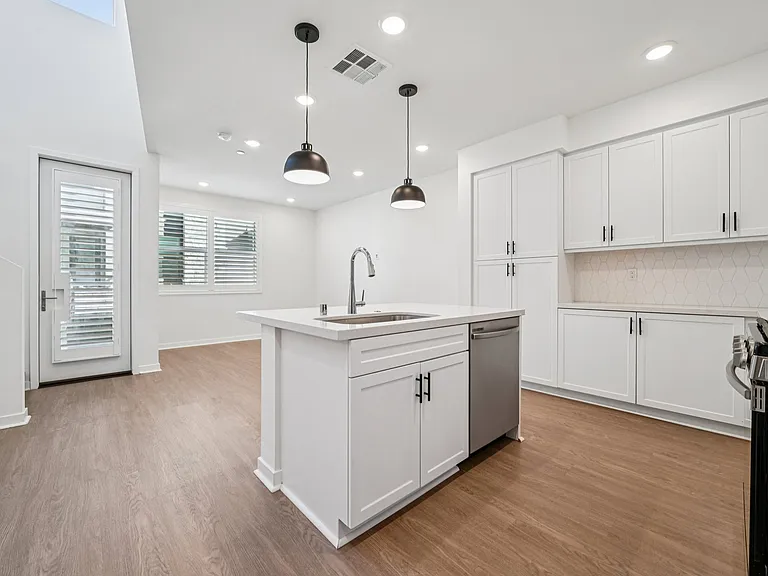 11048 Luminate Dr — Photo 1